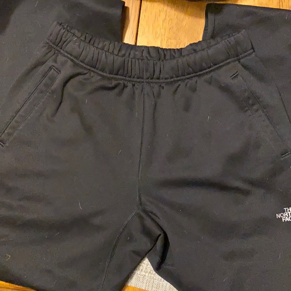 Men's sweatpants with pockets.
